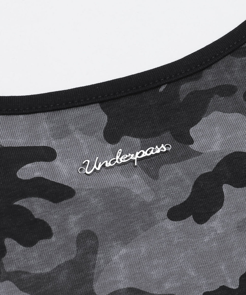 カモフラフリルヘムワンピ