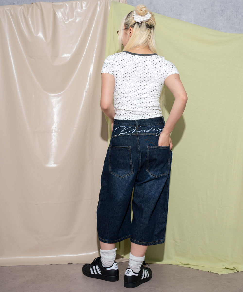 デニム中濃 モデル：155cm M着用