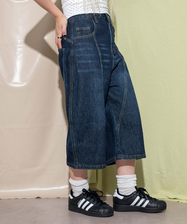 デニム中濃 モデル：155cm M着用