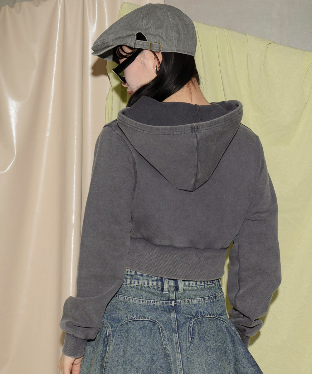 チャコール モデル：168cm F着用