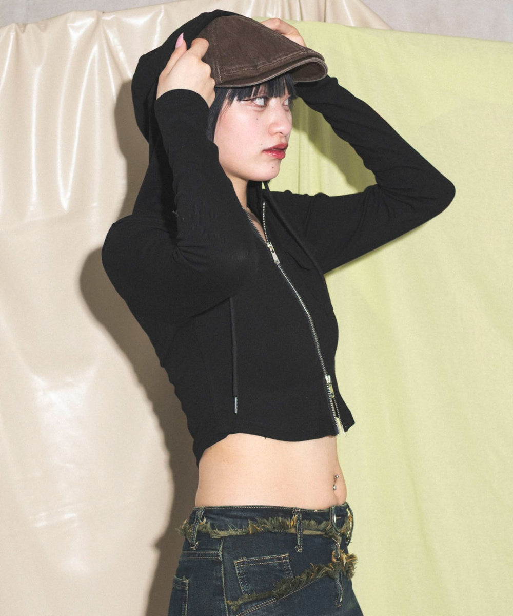 ブラック　モデル:168cm F着用