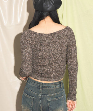 ブラウン　モデル:168cm F着用