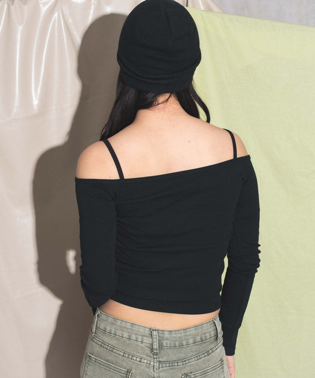 ブラック　モデル:168cm F着用