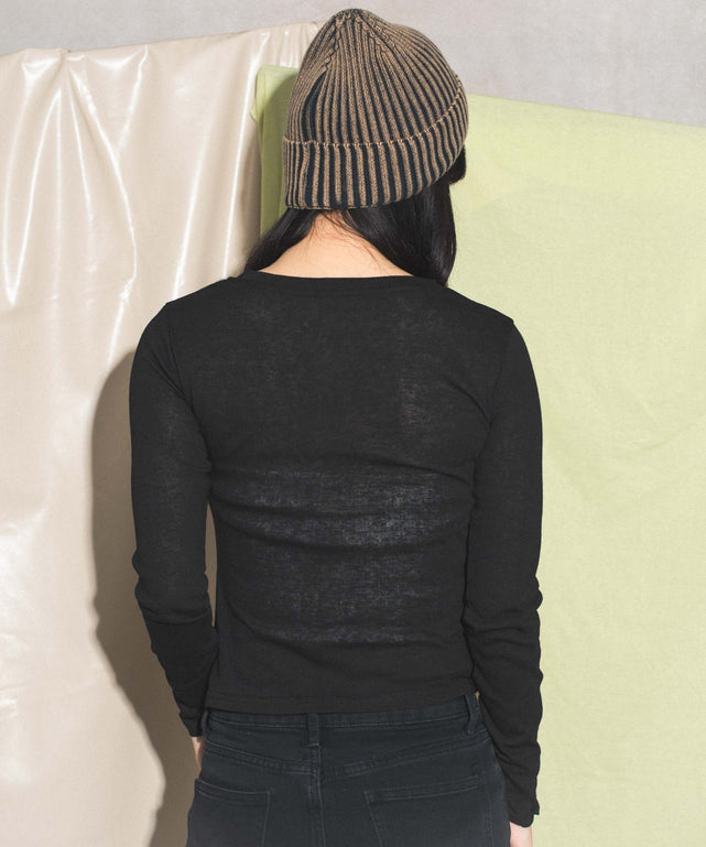 ブラック　モデル:168cm F着用