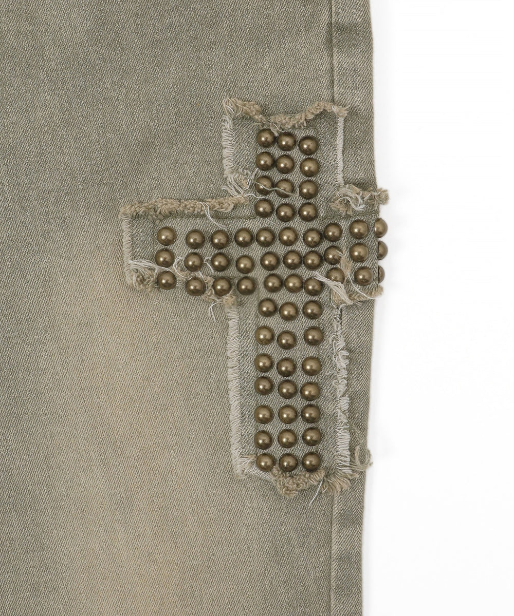 クロススタッズフレアデニムパンツ