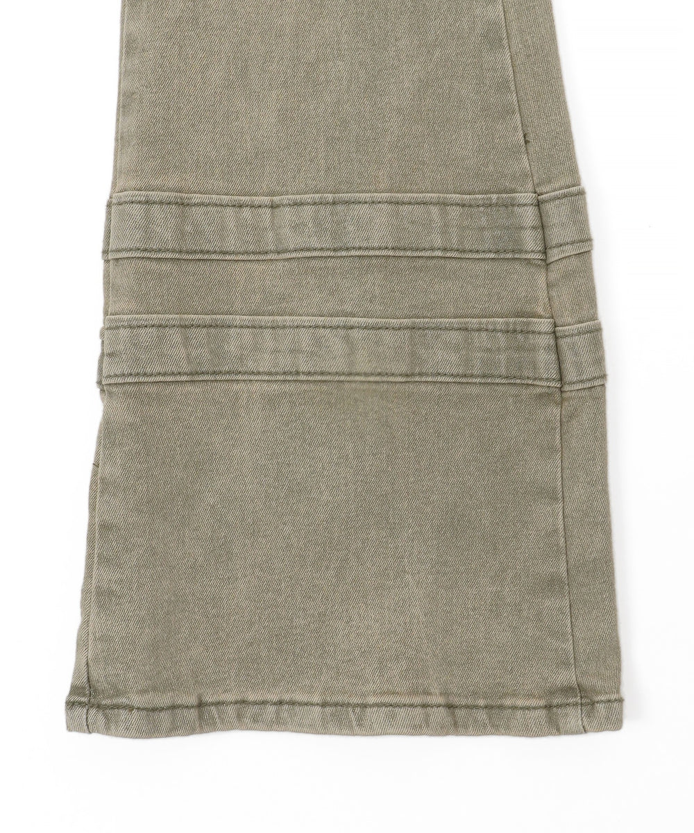 クロススタッズフレアデニムパンツ