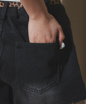 ウォッシュドダメージショートパンツ