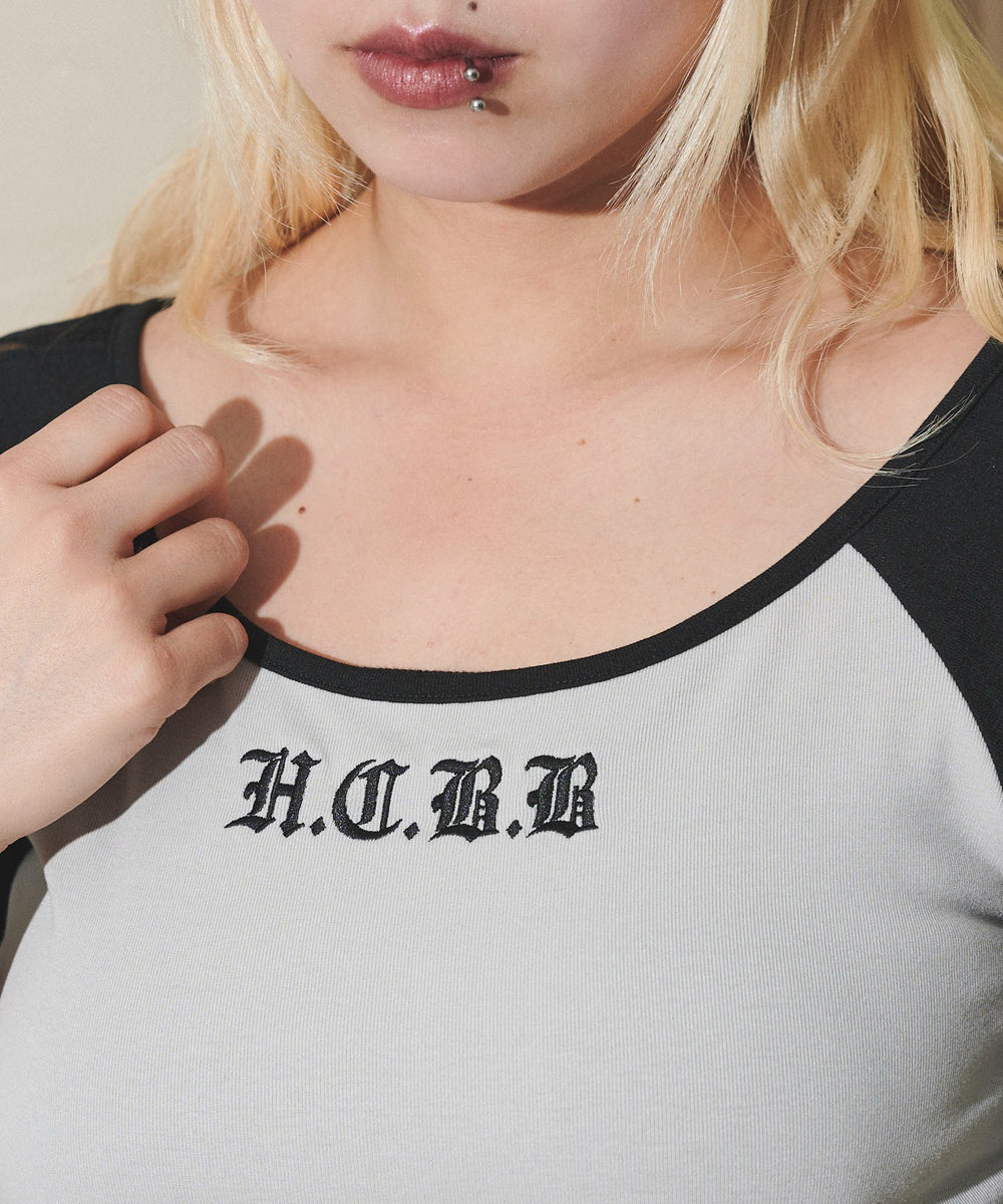 袖レースグラフィックトップ