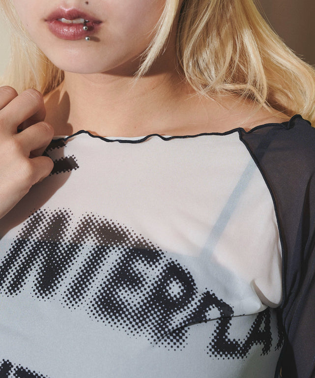 ランダムロゴメロウシアートップス