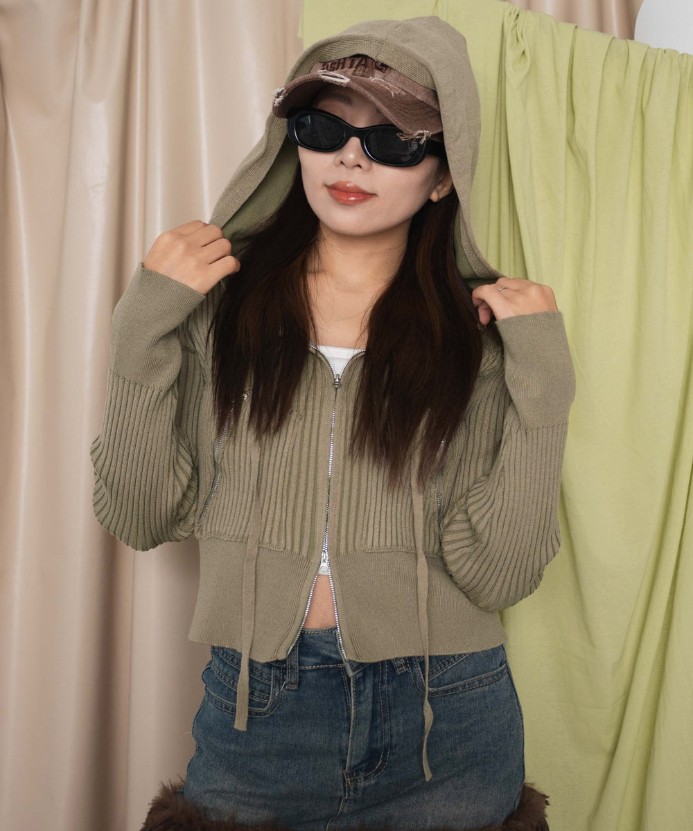 ベージュ モデル：155cm F着用