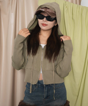 ベージュ モデル：155cm F着用