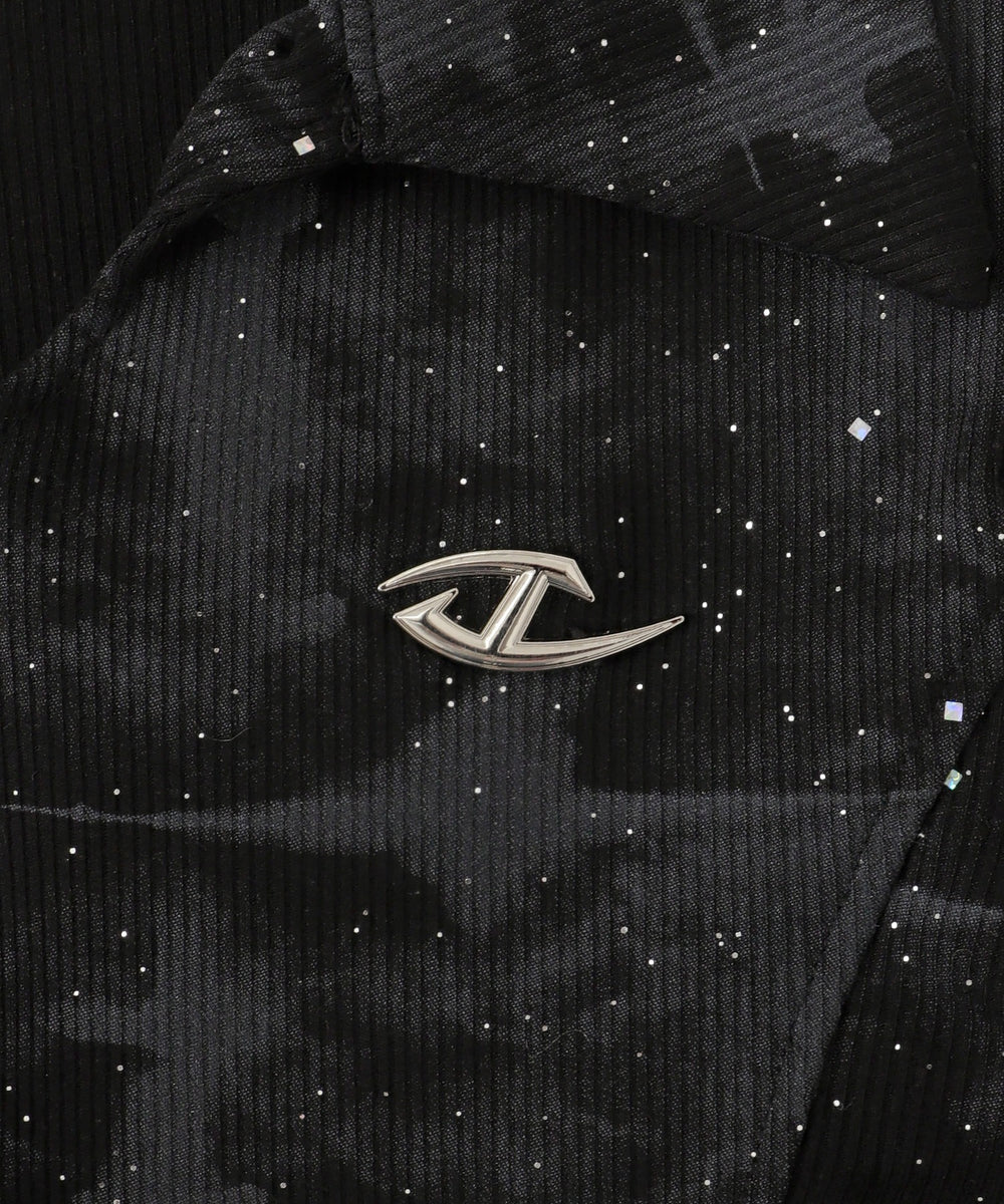 ブローチ付きWジップトップス