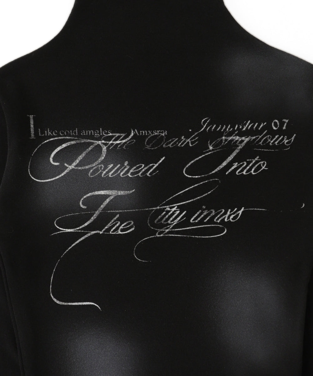 フォイルグラフィックハイネックトップス