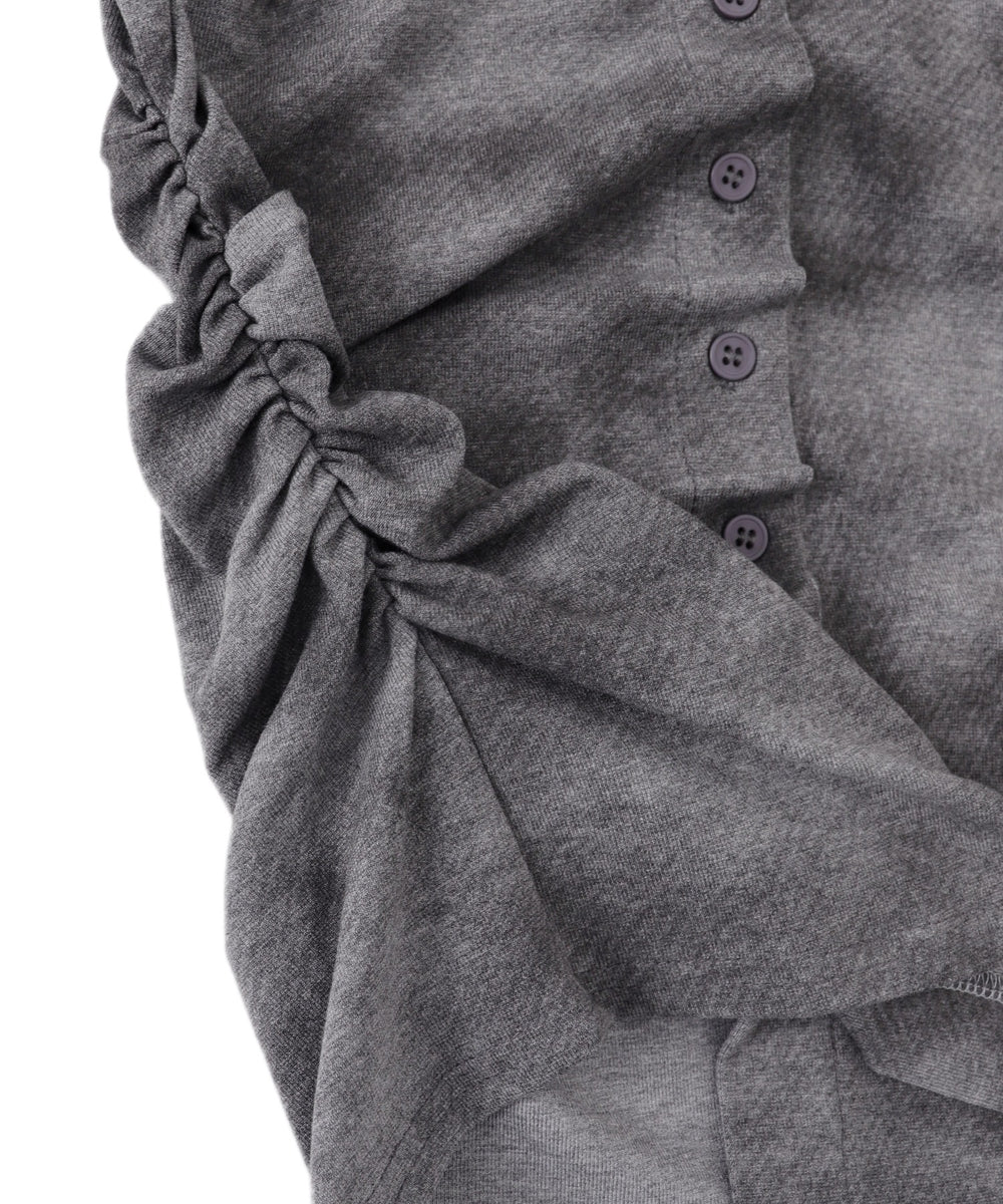 ハーフネックボタントップス