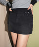 ヴィンテージウォッシュスタッズミニスカパン/ブラック　モデル:155cm F着用