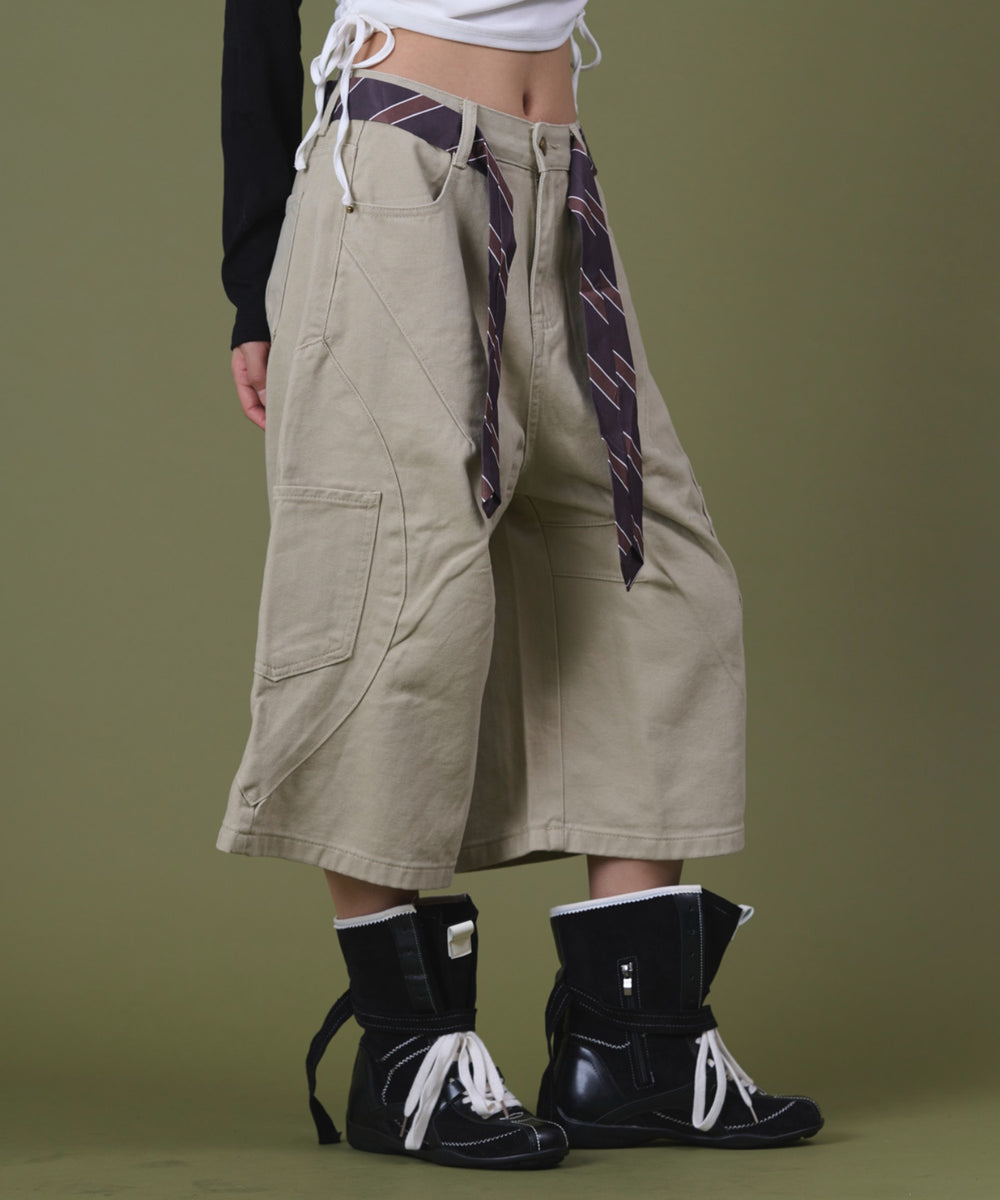 ベージュ モデル：160cm S着用