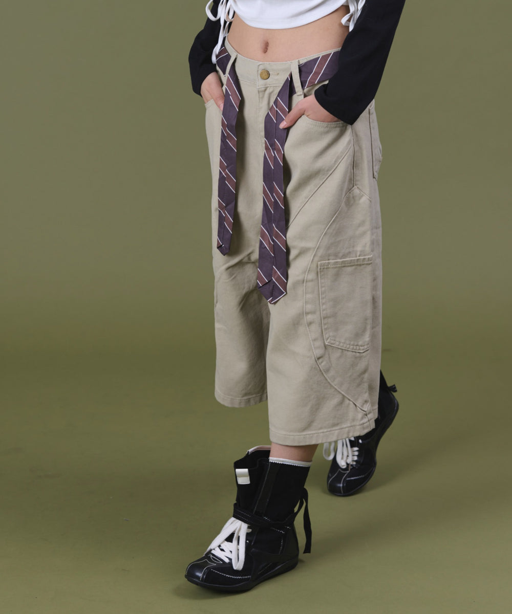 ベージュ モデル：160cm S着用