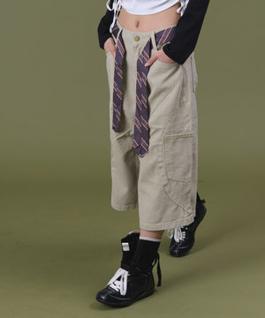 ベージュ モデル：160cm S着用