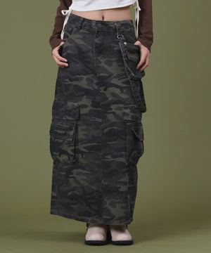 カーキ モデル：160cm S着用