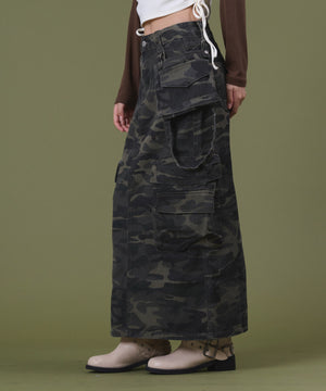 カーキ モデル：160cm S着用