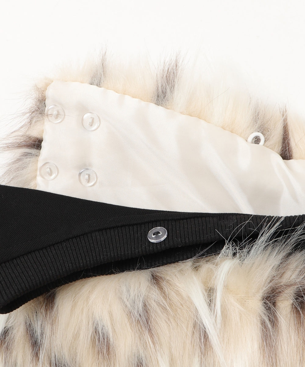 ファーオフショルダークロスプルオーバー