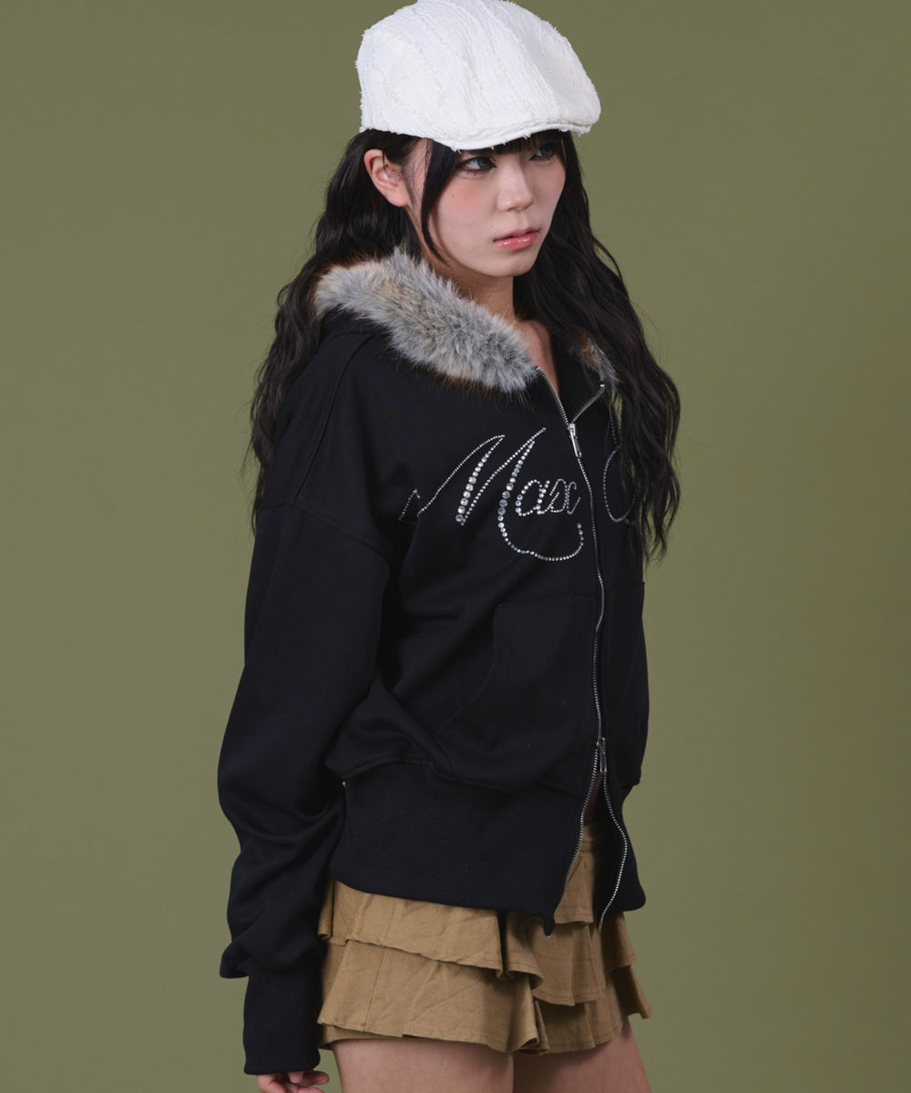 ブラック モデル：160cm F着用