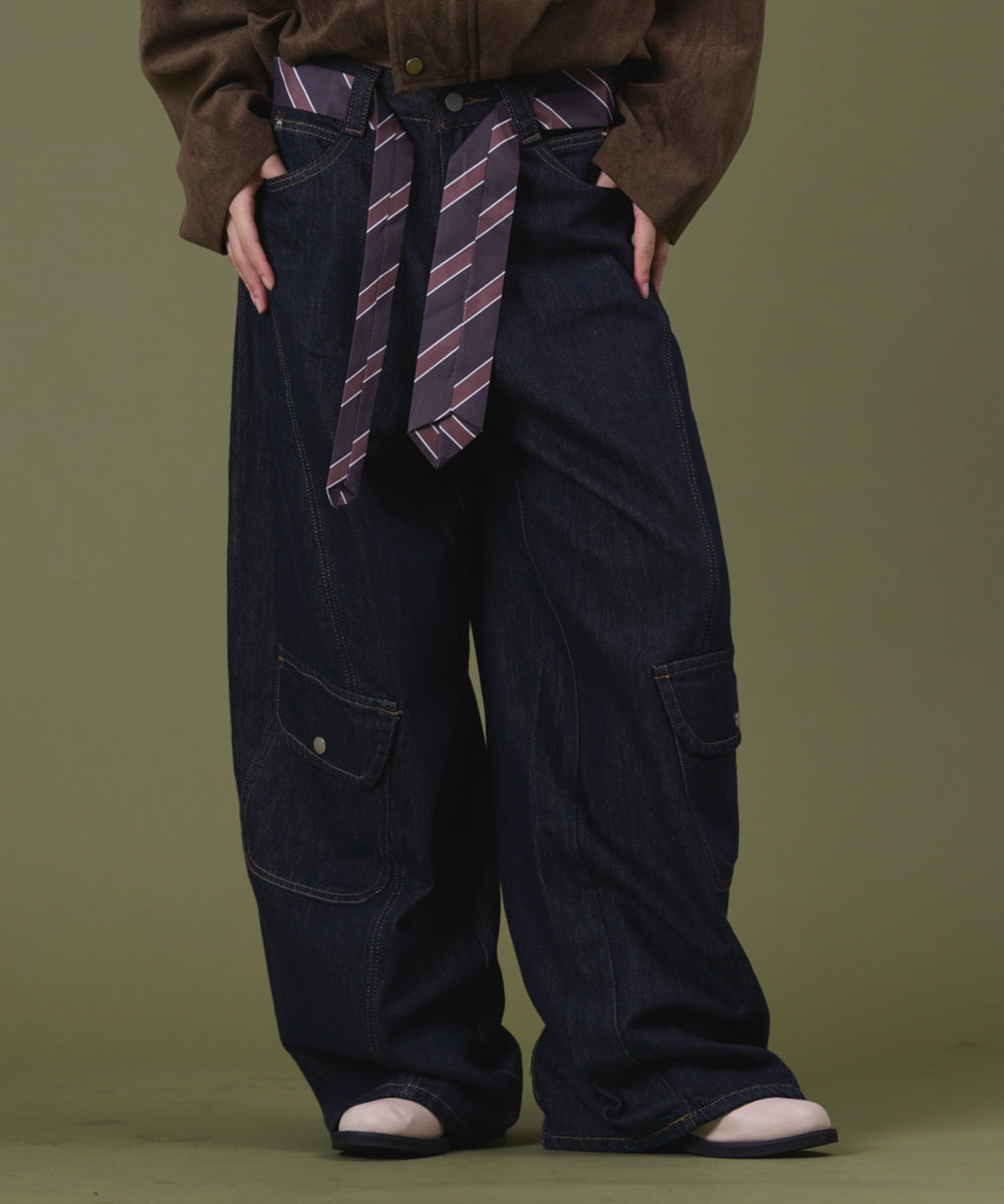 デニムインディゴ モデル：160cm S着用