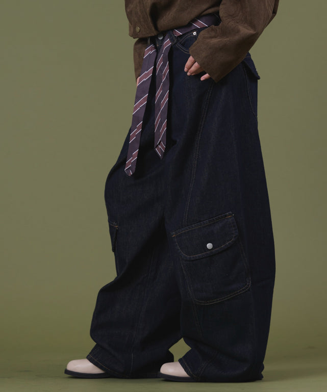 デニムインディゴ モデル：160cm S着用