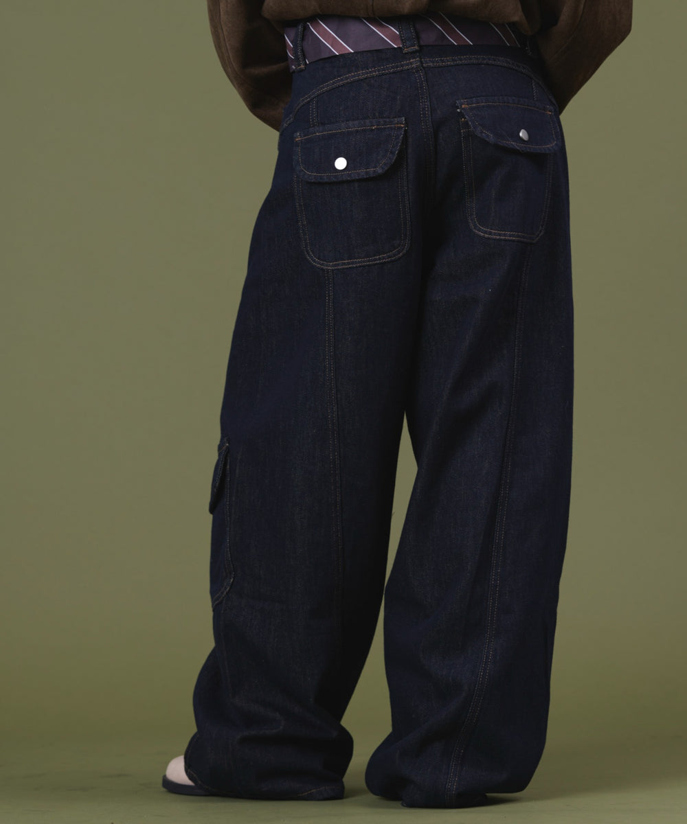 デニムインディゴ モデル：160cm S着用