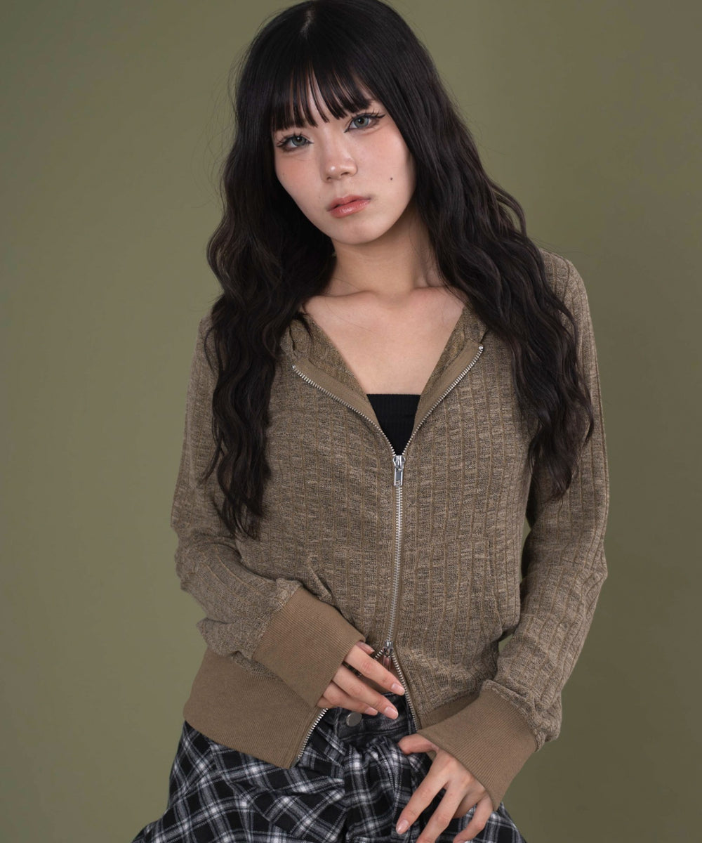 カーキ モデル：160cm F着用