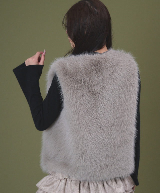 ベージュ モデル：163cm F着用