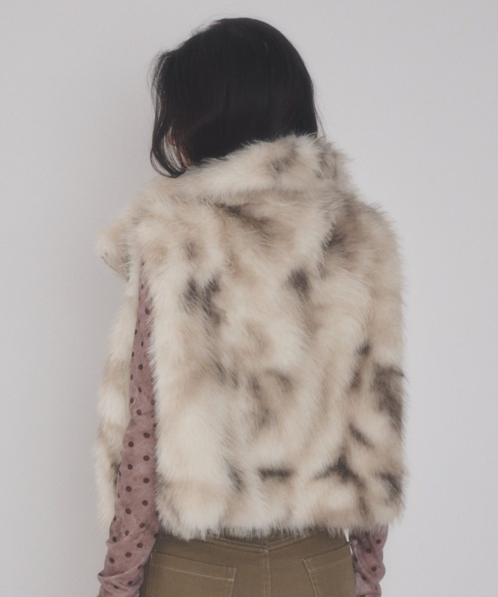 ベージュ モデル：163cm F着用