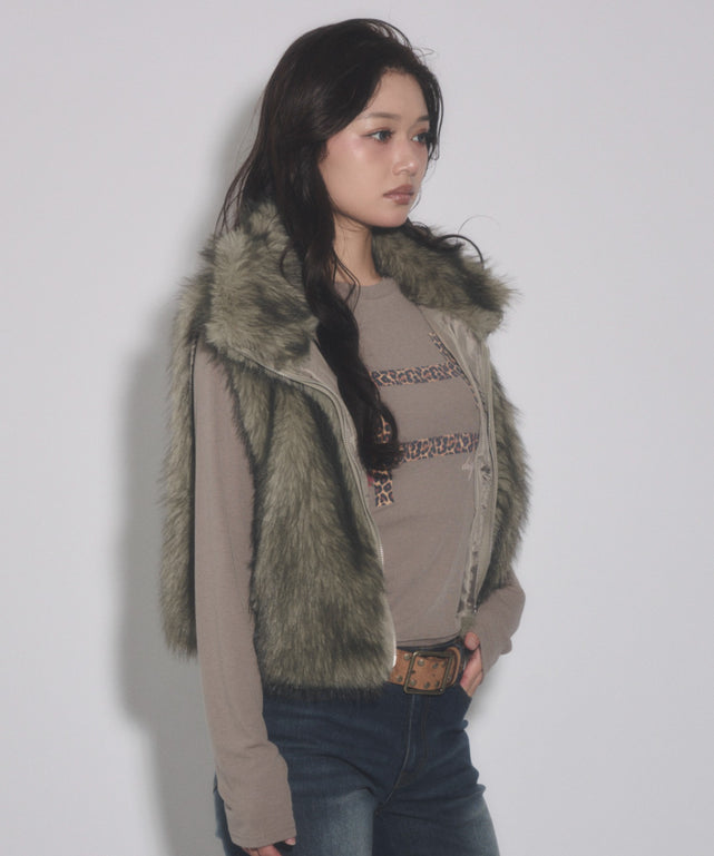 ベージュ モデル：163cm F着用