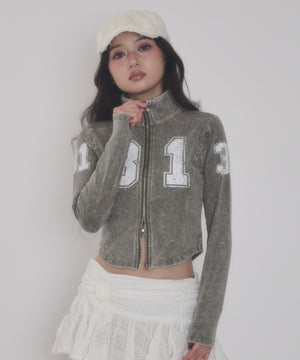 ベージュ モデル：163cm F着用