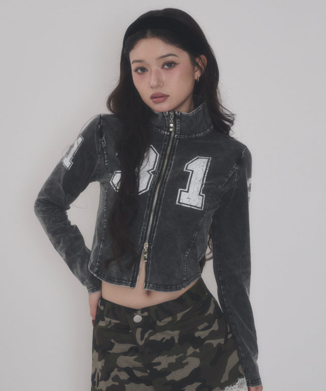 スミクロ モデル：163cm F着用