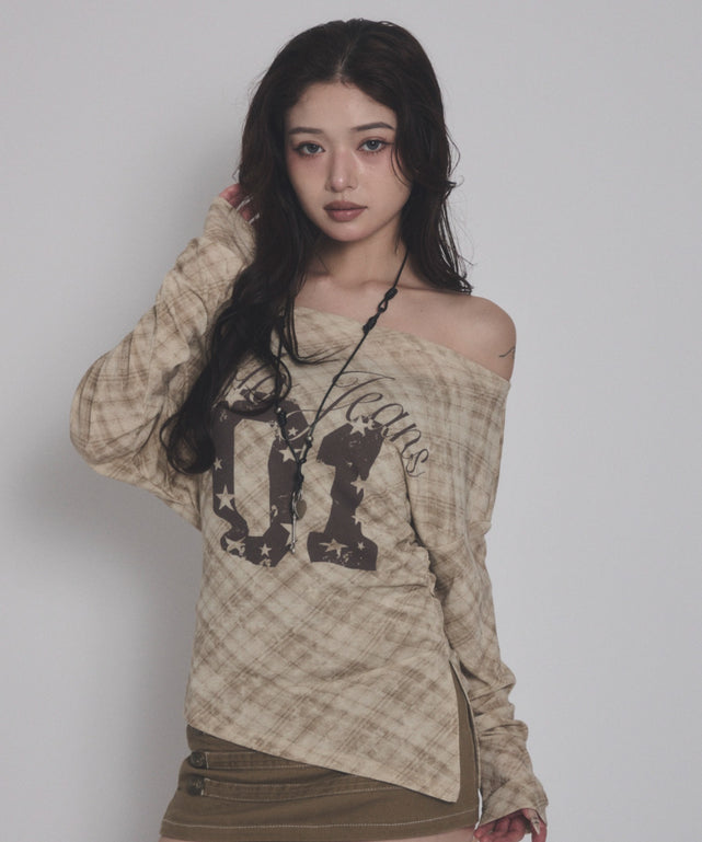 ベージュ モデル：163cm F着用