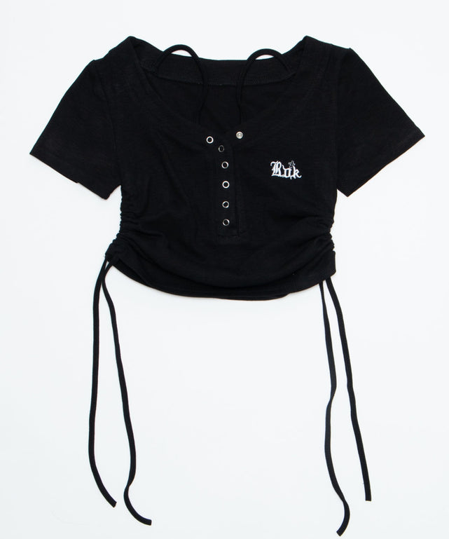 ヘンリーネックロゴ刺繍T