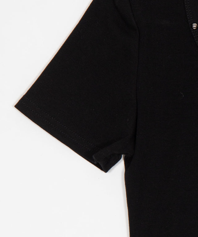 スタッズネックロゴクロップドT