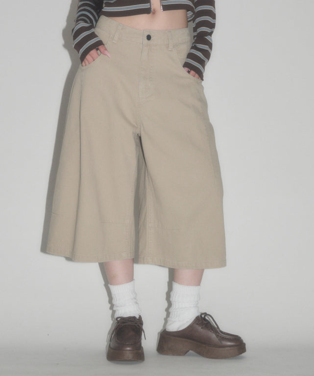 ワイドチノカーブハーフパンツ/ベージュ モデル：163cm S着用