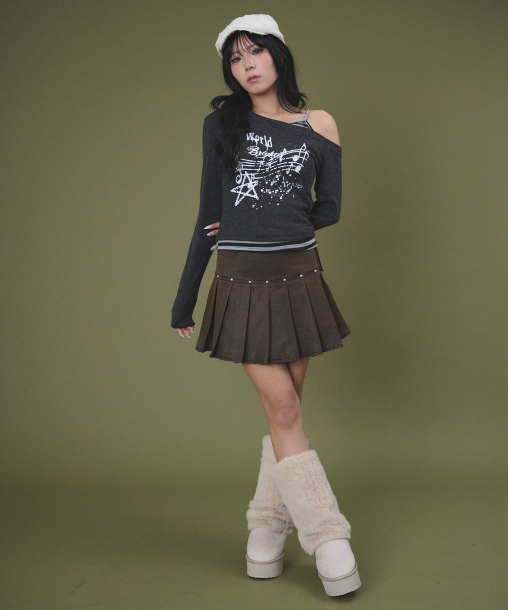 ブラウン モデル：160cm S着用