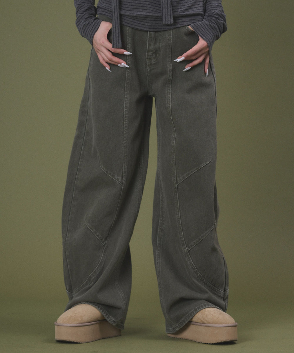 カーキ モデル：160cm S着用