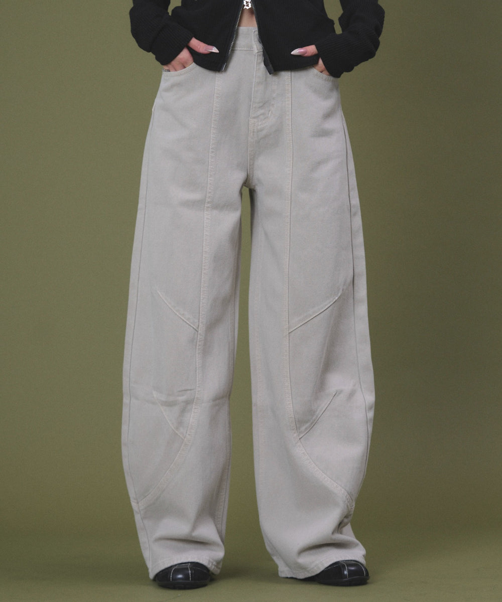 ホワイトアイボリー モデル：163cm S着用