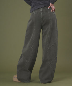 カーキ モデル：160cm S着用