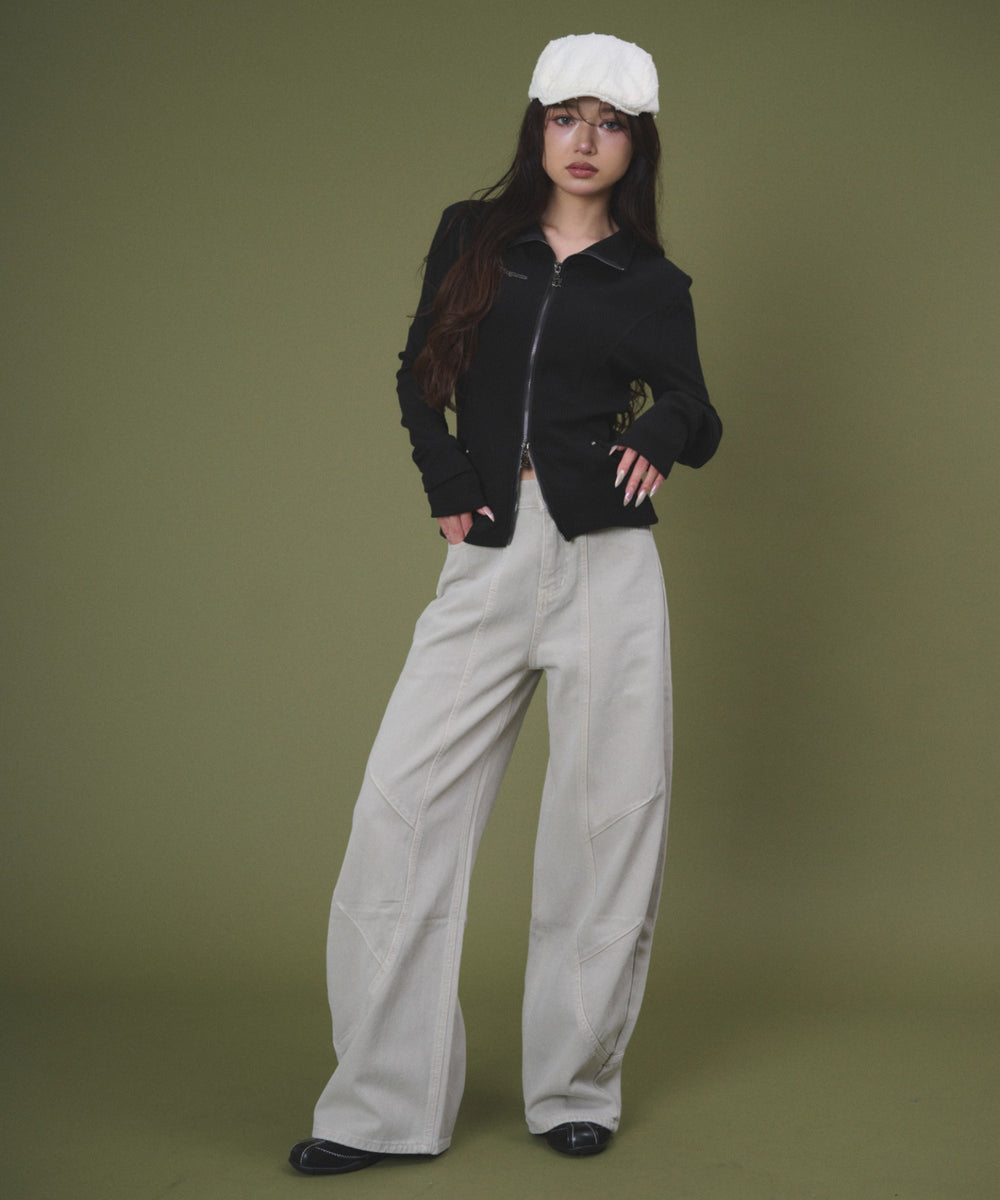 ホワイトアイボリー モデル：163cm S着用