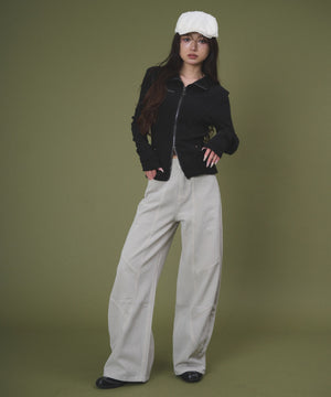 ホワイトアイボリー モデル：163cm S着用