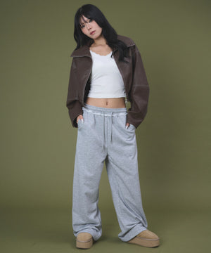 ホワイト モデル：160cm F着用