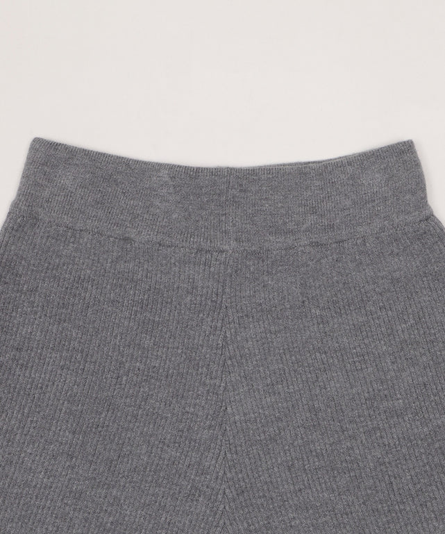 リブニットショートパンツ