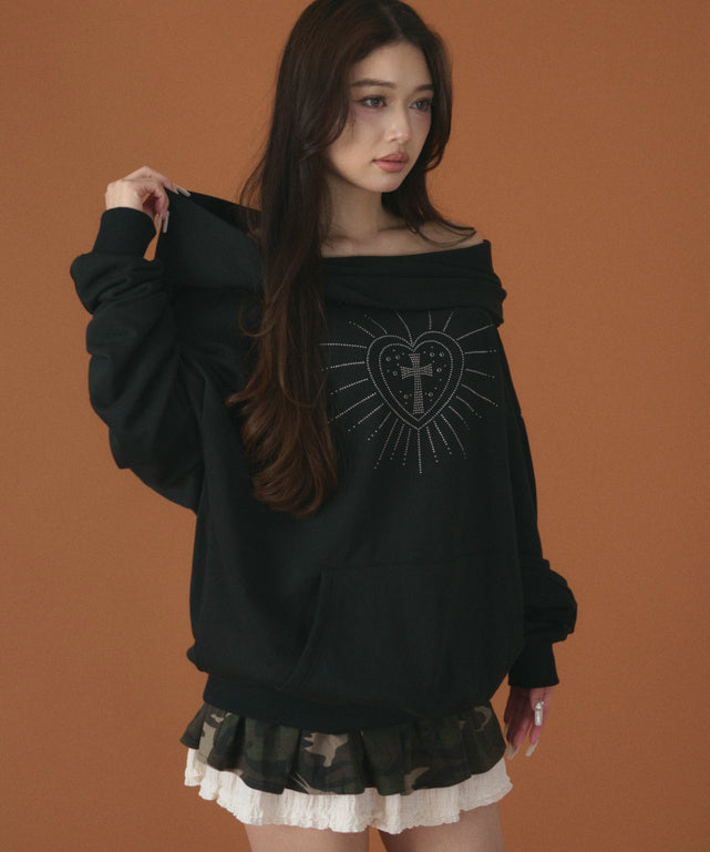 オフショルフードスウェット