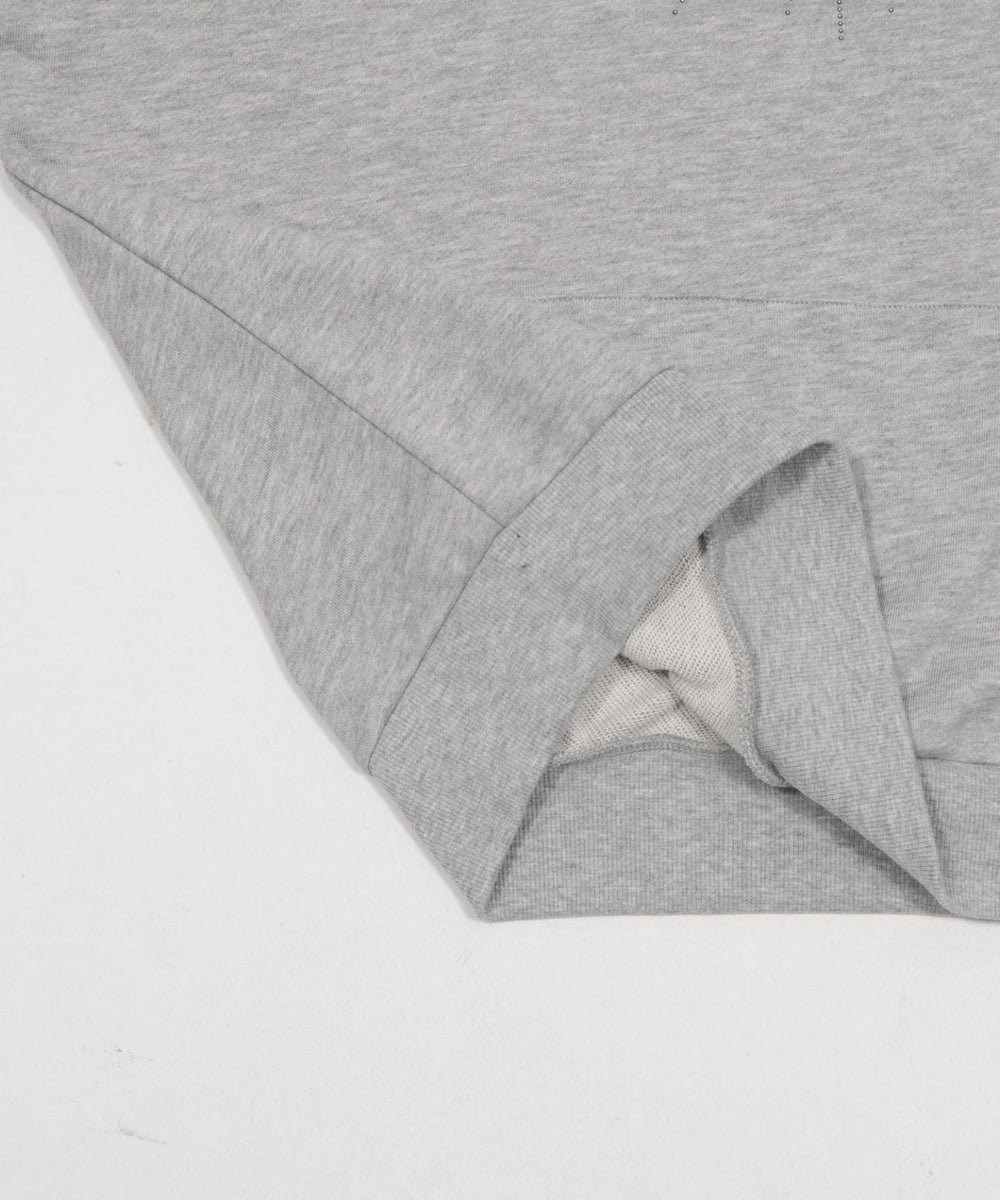 オフショルフードスウェット