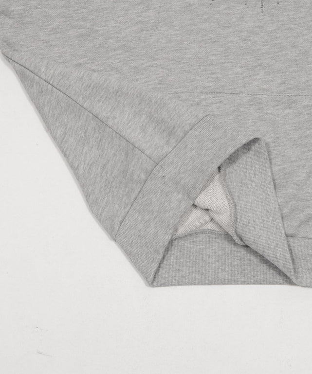 オフショルフードスウェット